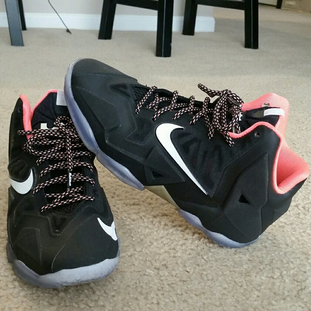 LeBron XI Infrared